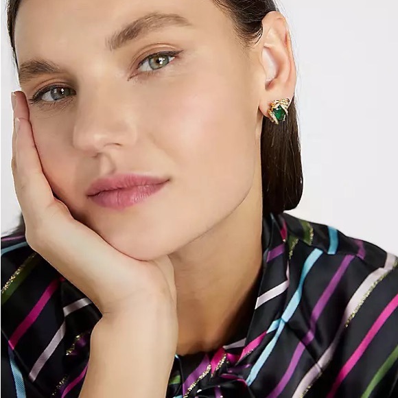 ♠️Kate Spade Pave Emerald Present Studs Earrings, Green NWT - Picture 6 of 8